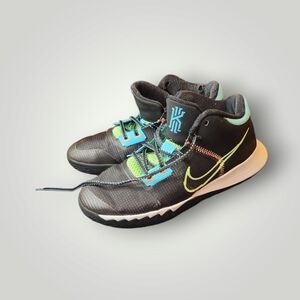Nike Air Kyrie Flytrap IV 4 Retro  Black Light Blue Basketball Sz 6 y